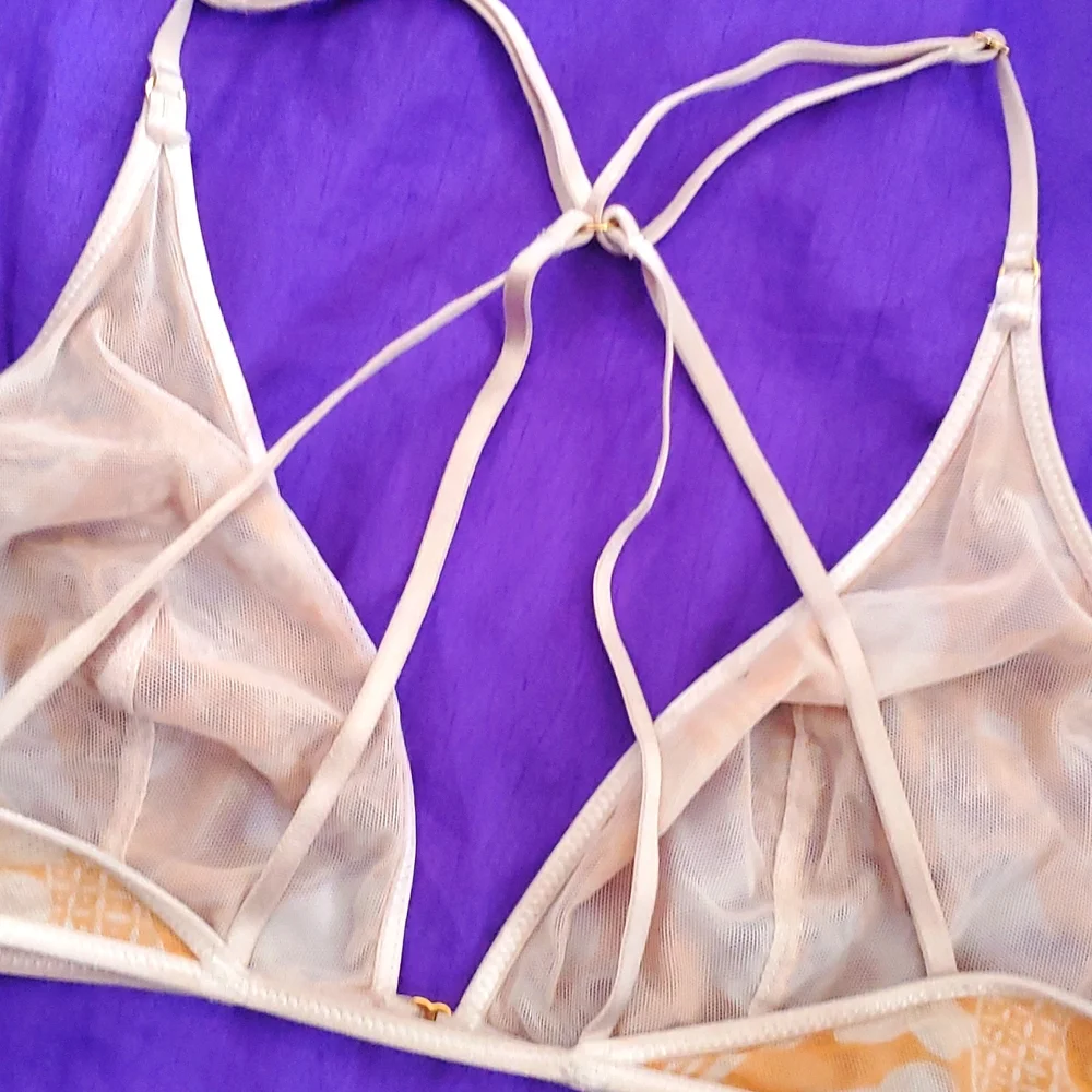 Victoria's Secret sheer front closure Orange size large bralette bra - Picture 6 of 13